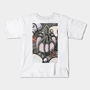 Octopus on sea floor Kids T-Shirt